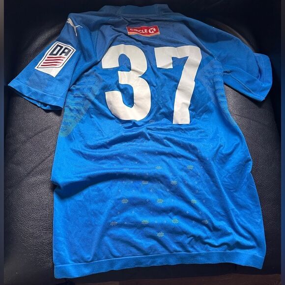 Puma Charlotte Soccer Academy
Blue Jersey, Kids' Size Small - Picture 16 of 17